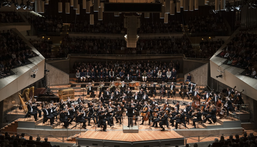 Archivo - Cines de Madrid y Majadahonda emitirán el concierto de Nochevieja de la Filarmónica de Berlín