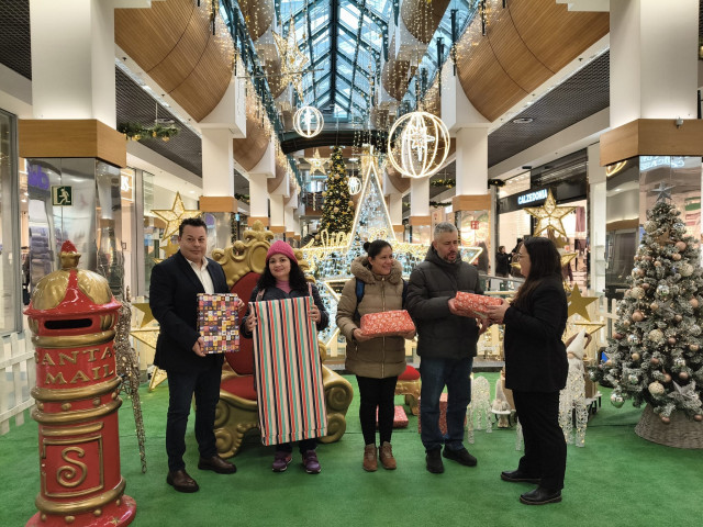 Entrega de regalos.