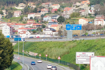 Archivo - Imagen del atasco en la AP-9.