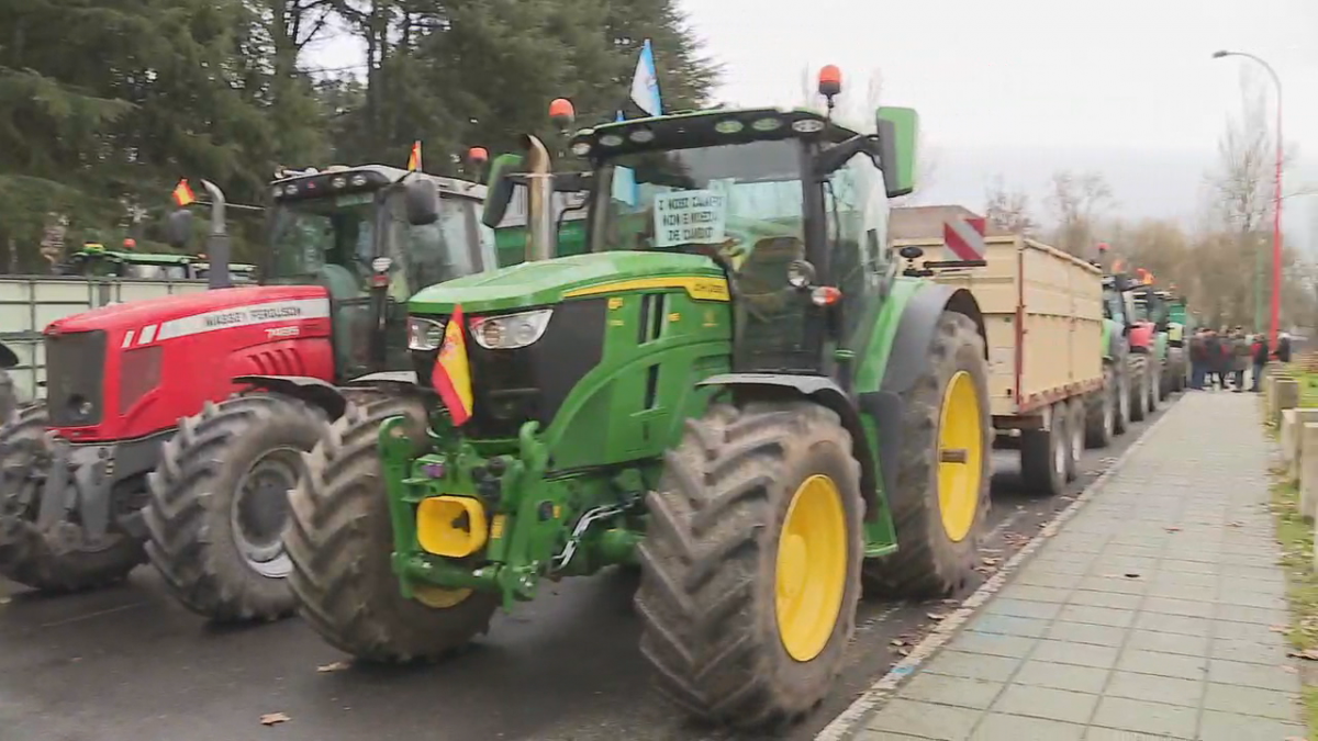Tractorada en Ourense una foto de CRTVG