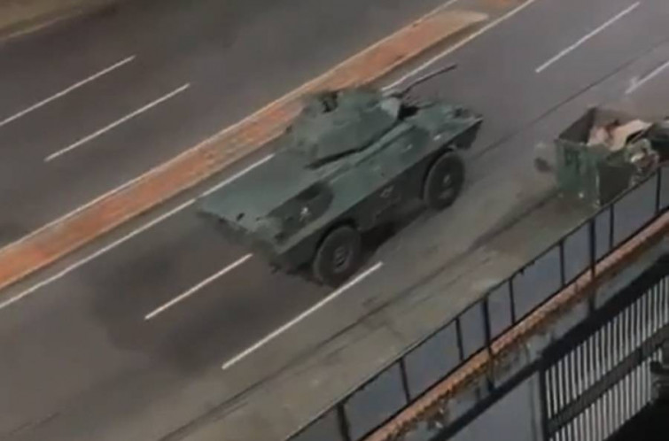 Estados Unidos bombardea Caracas, capital de Venezuela (vídeos)