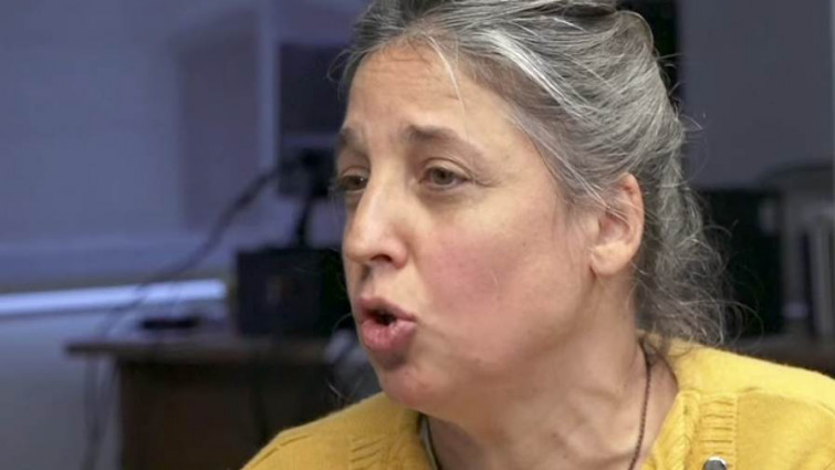 Mai Costa trae a Galicia ‘Dictaduras mineras’, el libro que pone el foco en Touro y en los conflictos por la megaminería