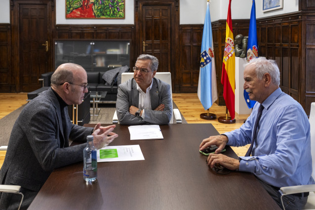 La Diputación de Ourense impulsa el libro de homenaje al médico Rodríguez Míguez, 