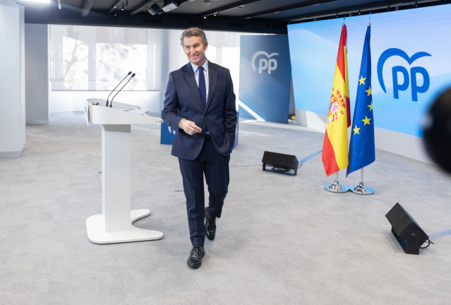 El presidente del Partido Popular, Alberto Núñez Feijóo, en la sede del partido.