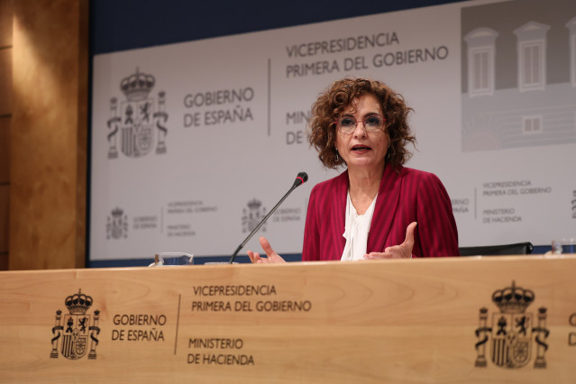 La vicepresidenta primera del Gobierno y ministra de Hacienda, María Jesús Montero, presenta la propuesta del nuevo modelo de financiación autonómica, a 9 de enero de 2026, en Madrid (España). El Gobierno central todavía no ha concretado ningún detalle so