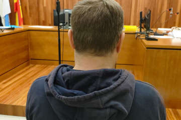 Acepta casi 11 años de prisión por amenazar y acosar a jueces y abogados en Vigo