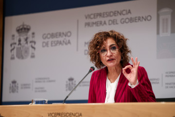 La vicepresidenta primera del Gobierno y ministra de Hacienda, María Jesús Montero, presenta la propuesta del nuevo modelo de financiación autonómica, a 9 de enero de 2026, en Madrid (España). El