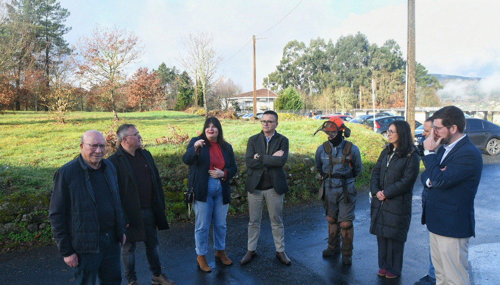 El conselleiro de Emprego, José González, en Boborás (Ourense)
