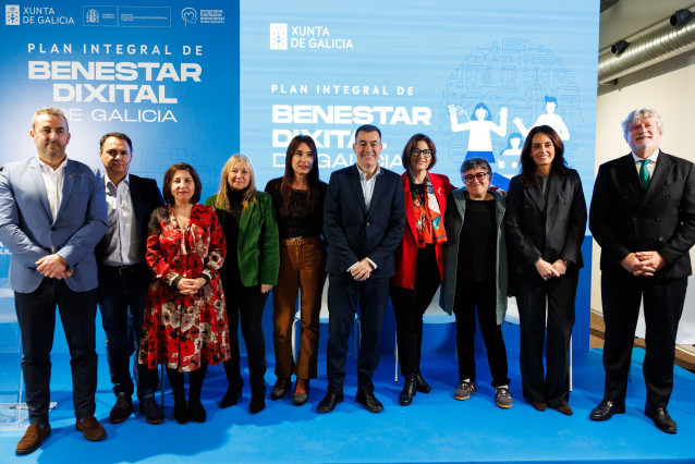 El conselleiro de Educación, Ciencia, Universidades y FP, Román Rodríguez, en la presentación del nuevo plan de bienestar digital
