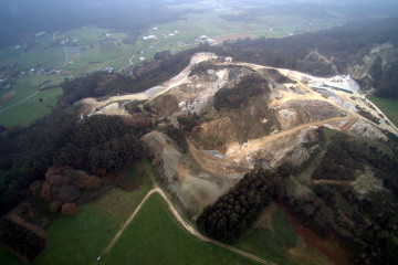 Archivo - Imagen aérea de la zona ocupada por la cantera 'Trinidad'.