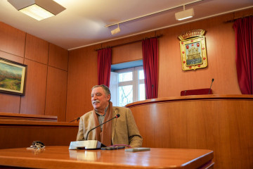 El alcalde de Oleiros (A Coruña), Ángel García Seoane, en rueda de prensa