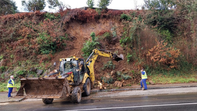 Desprendimiento de tierras en Fontiñas, en Santiago, a 16 de enero de 2026.
