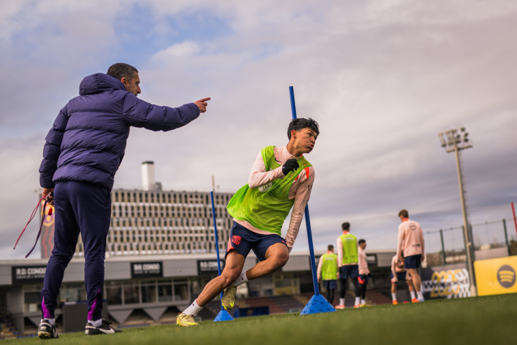 El gallego Dro pasa de ser la gran promesa de La Masía a que lo llamen 'Luis FiDro' por abandonar a Flick