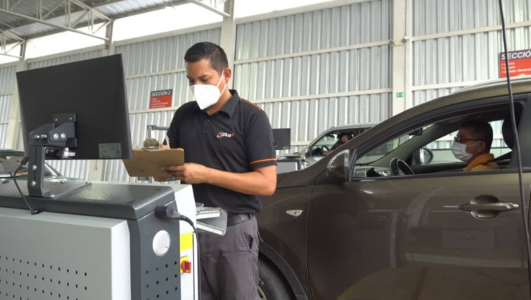 La concesionaria de la ITV en Galicia no puede eliminar la cena de Navidad a sus empleados, dictamina la AN