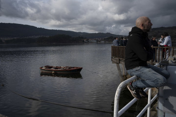 Paro de la flota pesquera de bajura, frente a la Federación Provincial de Cofradías de Pontevedra en Arcade, a 19 de enero de 2026, en Vigo, Pontevedra, Galicia (España). La flota de pesca de bajur