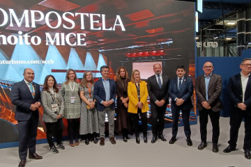 El Ayuntamiento de Santiago de Compostela presenta su campaña turística en FITUR 2026.