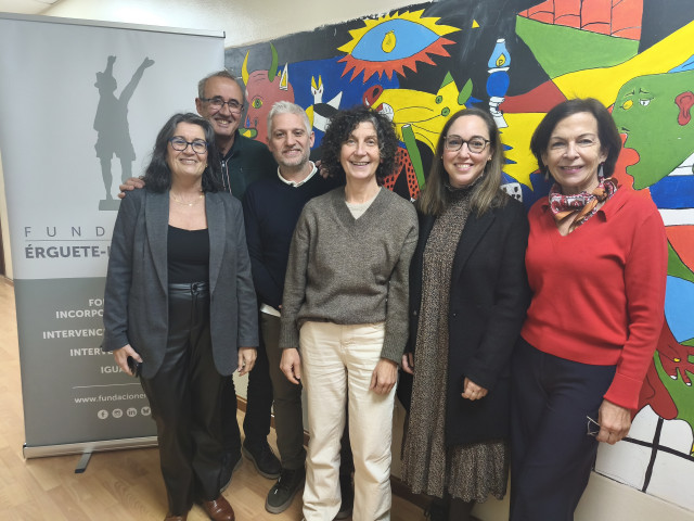 Patronato de la Fundación Érguete-Integración, con Dolores Galovart, que se incorpora como vocal.