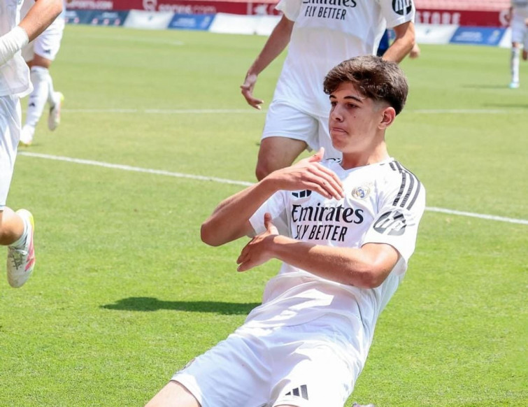 El Real Madrid blinda ante cualquier oferta a su joya gallega, Bryan Bugarín, al que ya comparan con Nico Paz