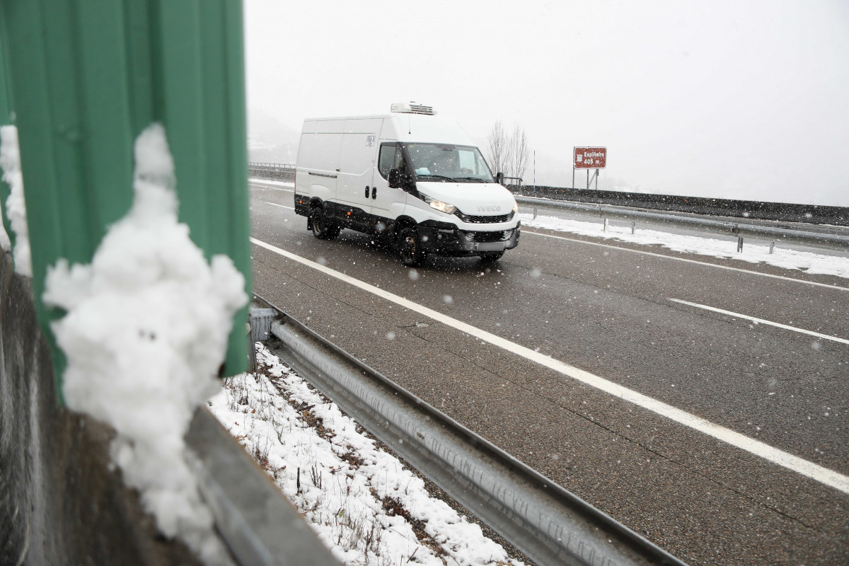 Nevada en la Autovía A6, a su paso por el Concello de As Nogais, a 23 de enero de 2026, en Lugo, Galicia (España).