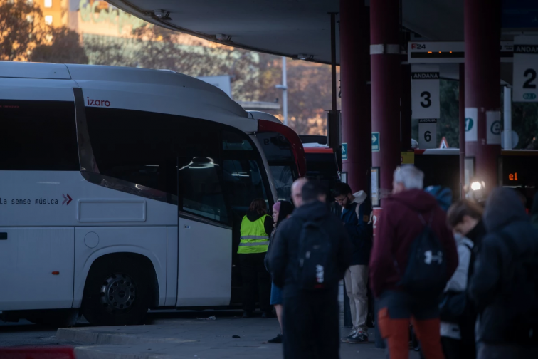 ¿Cómo desplazarse en Catalunya sin Rodalies este domingo? Alternativas viables del transporte público