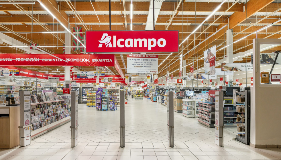Tienda reformada de Alcampo.