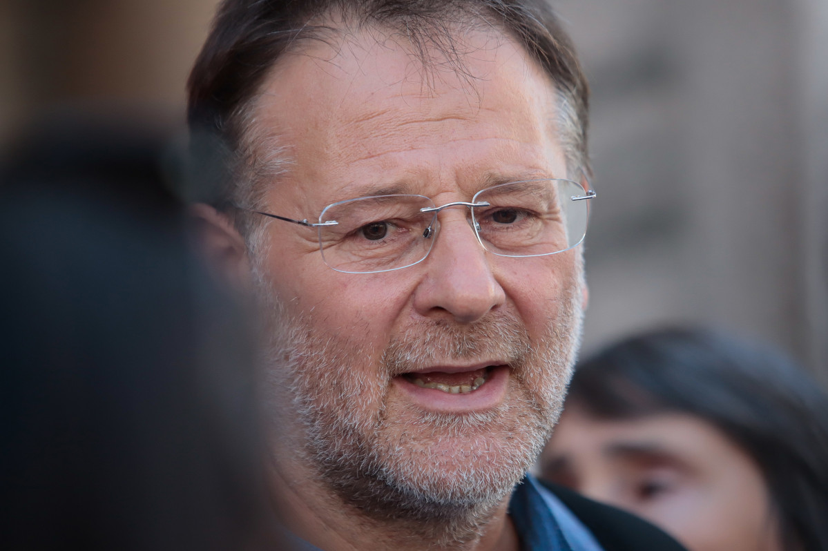 Archivo - El secretario general de la Confederación Intersindical Galega (CIG), Paulo Carril, durante una concentración ante el Ayuntamiento de O Porriño, a 30 de julio de 2025, en O Porriño, Pont