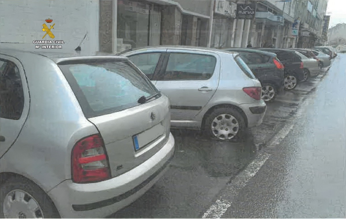 Vehículos dañados en Carballo (A Coruña)