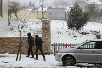 Vistas de Pedrafita do Cebreiro tras la nevada caída sobre la localidad.