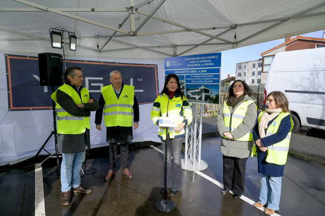 La conselleira de Vivenda e Planificación de Infraestruturas, María Martínez Allegue, visita proyectos de vivienda apoyados por la Xunta