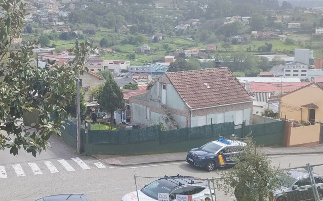 Archivo - Vivienda del barrio de Lavadores en Vigo, donde fue detenido J.D.E., de 63 años de edad, por matar presuntamente a su hermana, el 3 de abril de 2024.