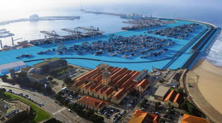 La inversión de Portugal en Leixões puede relegar más a Vigo y amenaza el futuro del Puerto Exterior de A Coruña