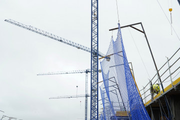 Obras de 480 viviendas protegidas en el barrio de Entrenúcleos. A 29 de enero de 2026, en Dos Hermanas, Sevilla (Andalucía, España). La consejera de Fomento, Articulación del Territorio y Vivienda