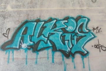 Uno de los grafitis.