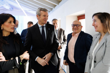 Alfonso Rueda, con la conselleira de Vivenda e Planificación de Infraestruturas, María Martínez Allegue