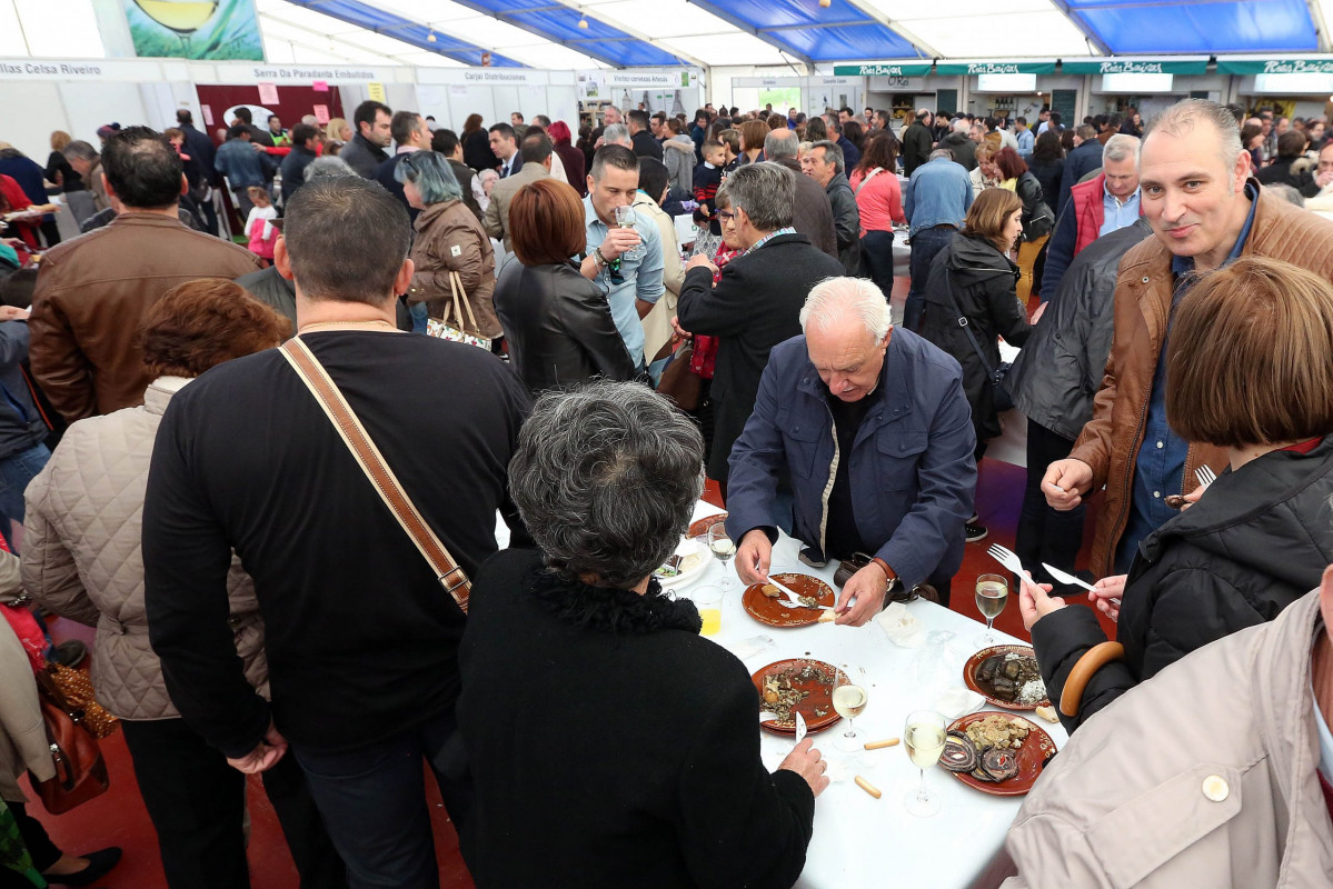 Degustaciu00f3n en la Festa da Lamprea