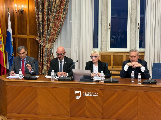 El conselleiro de Sanidade, Antonio Gómez Caamaño, participó esta tarde en Santander en el  'Foro SEDISA Norte'.