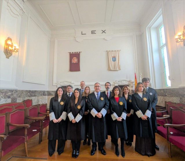 El presidente del TSXG, Ignacio Picatostes, preside la jura de cuatro juezas que ascienden a magistradas.