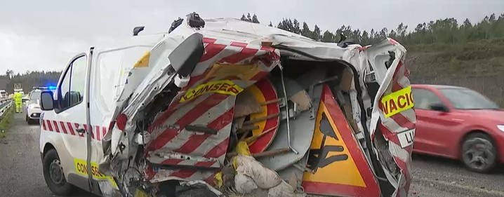 Accidente laboral en Guitiriz: dos operarios muertos y otros dos heridos graves tras un atropello en la A-8