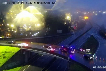 El acceso a la PO 11 cortado a la altura de Lourizán