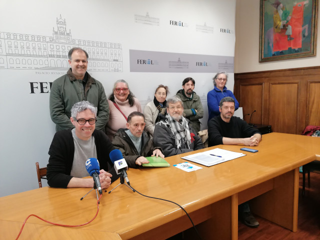 Rueda de prensa de representantes del BNG y colectivos sociales en Ferrol