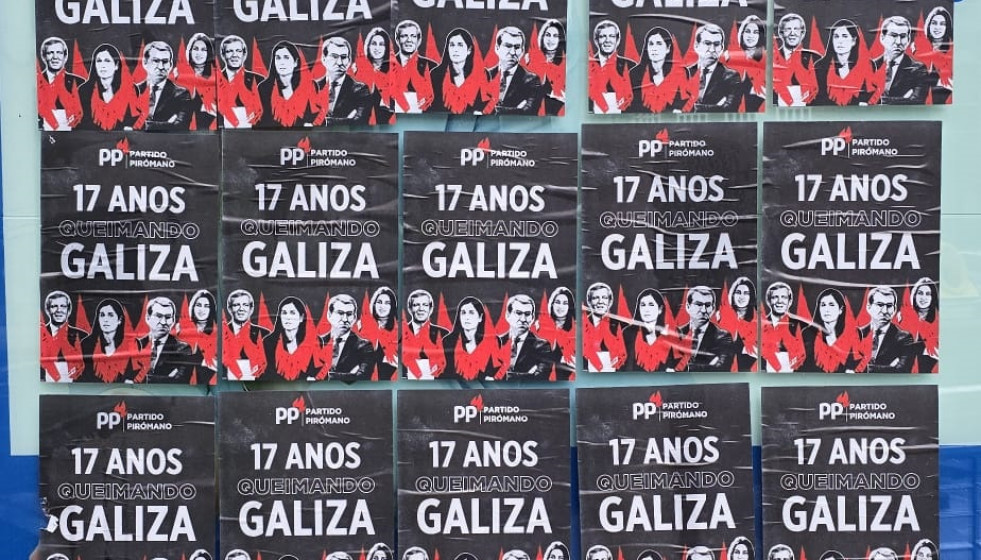 Imagen de los carteles pegados en distintas sedes locales y provinciales del PPdeG