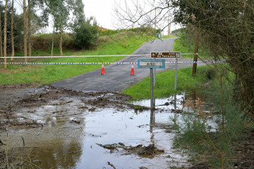 Rotura y desbordamiento de una antigua balsa minera en Monte Neme, a 31 de enero de 2026, entre Malpica y Carballo, La Coruña, Galicia (España). El colapso de la balsa ha provocado el arrastre de mi