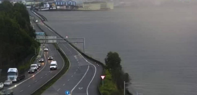 El temporal amainará el martes pero corta a ratos la autovía Pontevedra-Marín