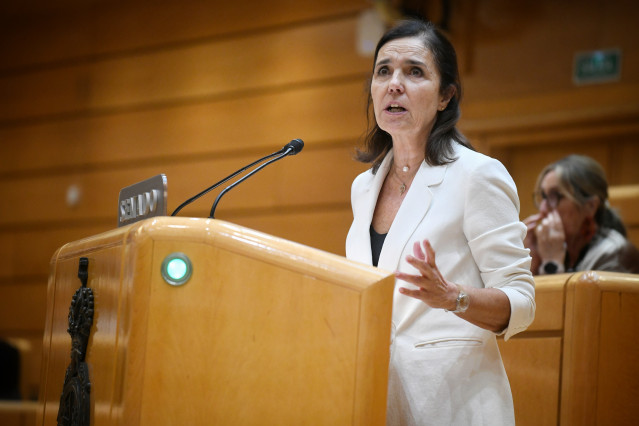 Archivo - La senadora del PP Pilar Rojo interviene durante un pleno en el Senado, a 1 de octubre de 2025, en Madrid (España).