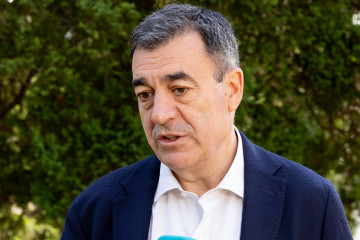 Archivo - El conselleiro de Educación, Ciencia, Universidades e Formación Profesional, Román Rodríguez.