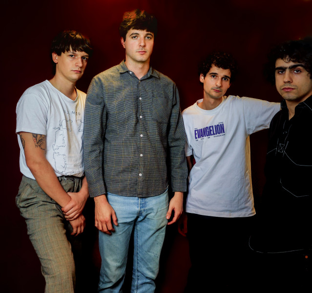 Archivo - El grupo musical Carolina Durante posa para Europa Press, en el Teatro Eslava de Madrid, a 14 de noviembre de 2023, en Madrid (España).