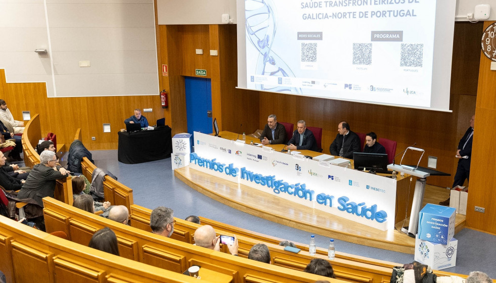 El conselleiro de Sanidade, Antonio Gómez Caamaño, participa en el acto de entrega de los Premios de investigación en salud transfronterizos Galicia-Norte de Portugal. Santiago de Compostela.
