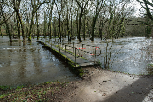Archivo - Inundaciones provocadas por el desbordamiento del río Tambre, a 17 de enero de 2023, en Oroso, A Coruña, Galicia (España).