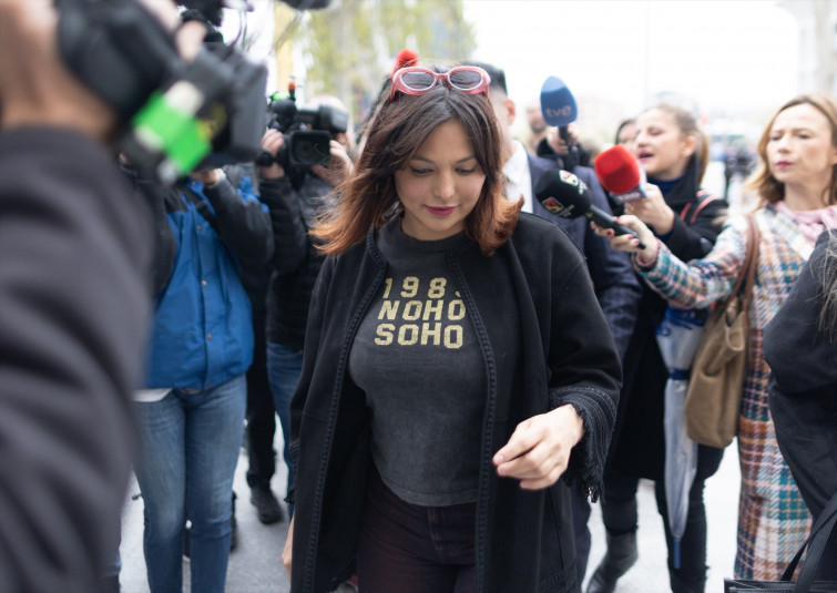 Elisa Mouliaá retira su denuncia de abuso sexual contra Íñigo Errejón sin eximirlo