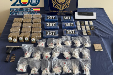 Archivo - Detenidas dos personas, una en Miño y otra en A Coruña, pertenecientes a una organización dedicada al tráfico de drogas